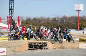 「バイクのニュース」掲載/現地で見た『E-Xplorer』 電動バイクによる新しいレースのかたち