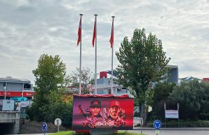 「バイクのニュース」」掲載/スペインでの最終戦は鉄道旅で。開催地にはハモンが売り切れるほどの観戦客が!?【MotoGP現場ぶら歩き】