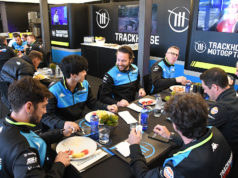 MotoGPの“裏側”を訪ねて|トラックハウスのホスピタリティに潜入。小椋藍の好きなホスピ飯とは…?