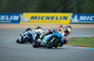 「Webikeプラス」掲載/MotoGP日本人ライダーの戦い【第12戦チェコGP】転倒が続く小椋藍はタイヤの「準備」に苦戦中。決勝レースは14位で前半戦を締めくくる